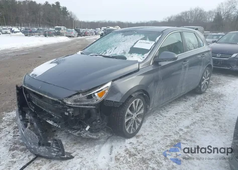 2019 Hyundai Elantra Gt z USA, uszkodzony, nr VIN KMHH35LE2KU117035